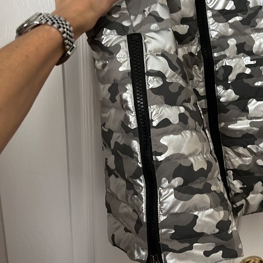 THINK ROYLN SILVER CAMO VEST SZ M - Picture 8 of 10